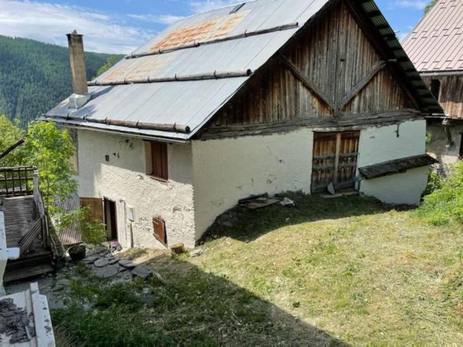 Chalet Avec Vue Sur Le Fort De Chateau Queyras Luaran gambar